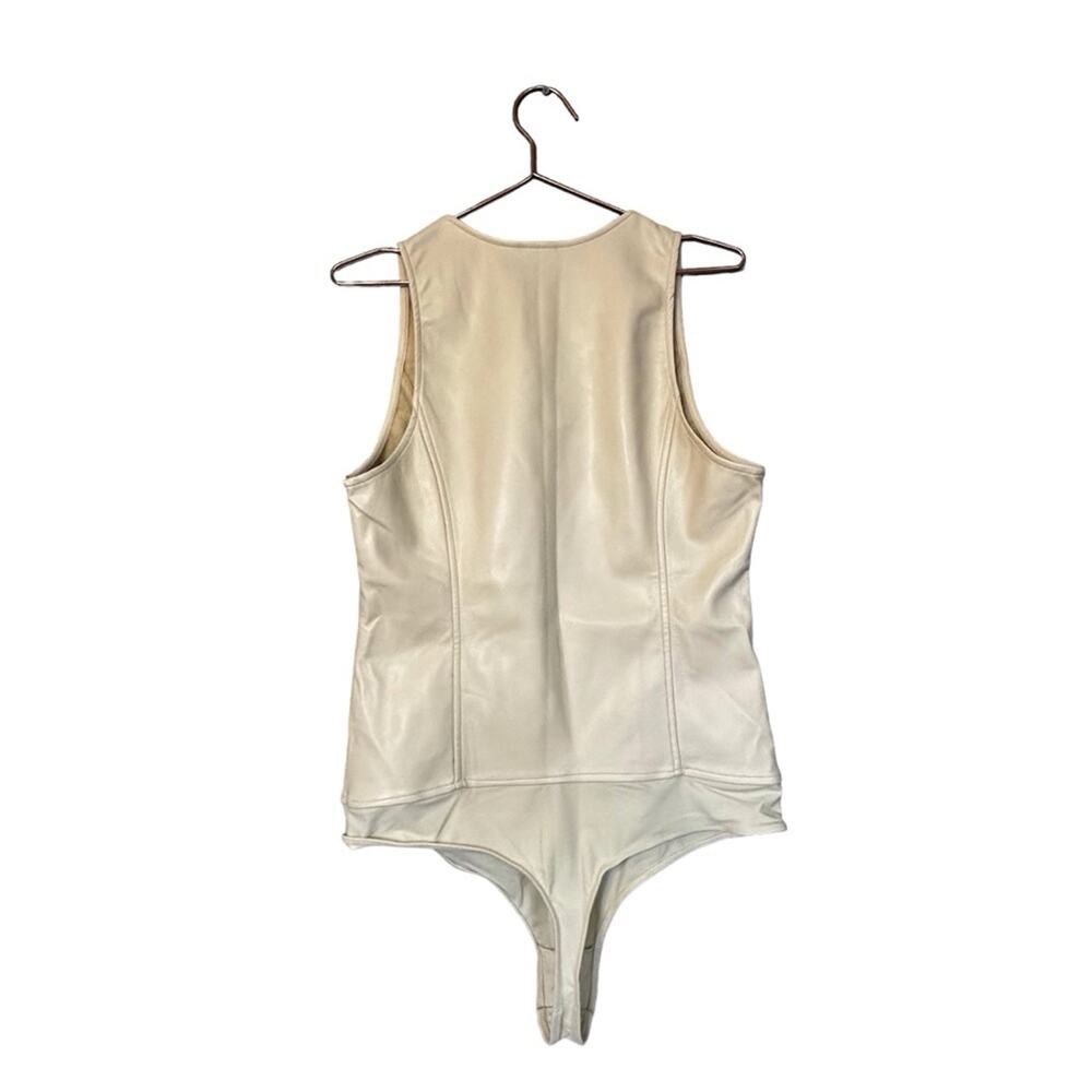 GAP vegan leather Women’s Sleeveless cream Scoop Bodysuit size large NWOT - Picture 5 of 7